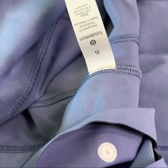 Lululemon In Movement Tights - Oasis Blue Cloudwash - Picture 5 of 6